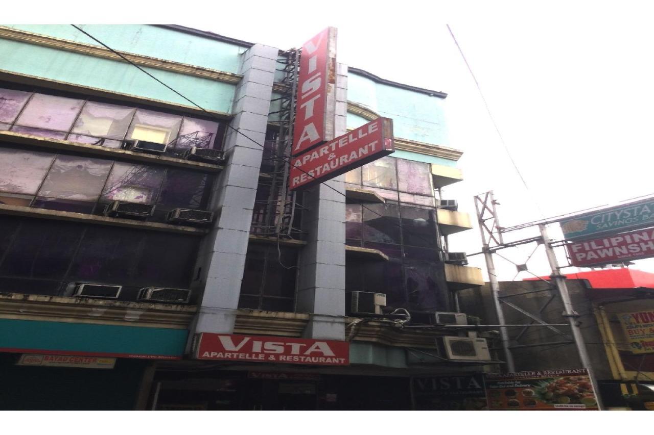 Oyo 817 Vista Apartelle Mandaluyong Екстер'єр фото